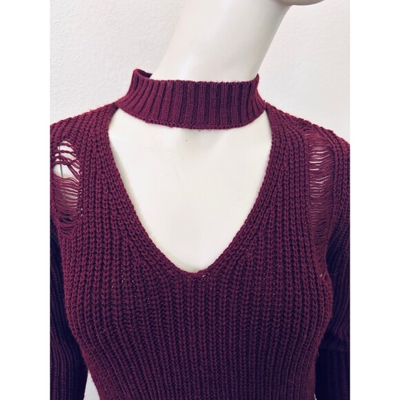 Almost Famous Crave Fame Ripped Choker Sweater Size XS - Picture 4 of 7